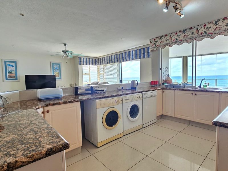 Beachfront Living with Spectacular Indian Ocean Views - Photo 5