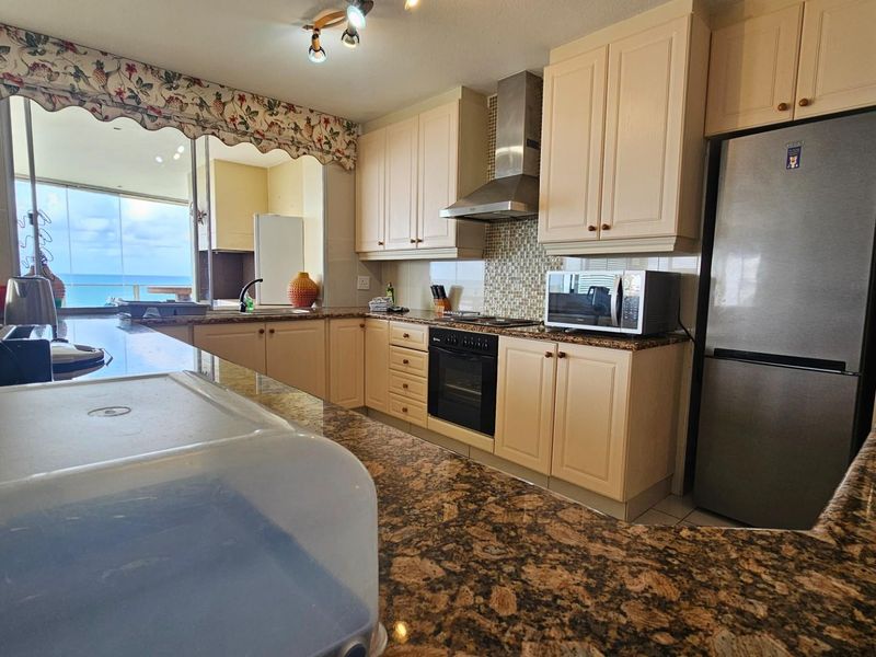 Beachfront Living with Spectacular Indian Ocean Views - Photo 6