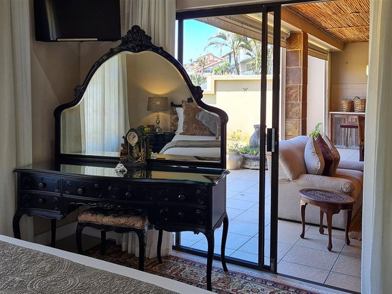 Executive, Luxury 3 Bedroom Beachfront Apartment - Photo 9