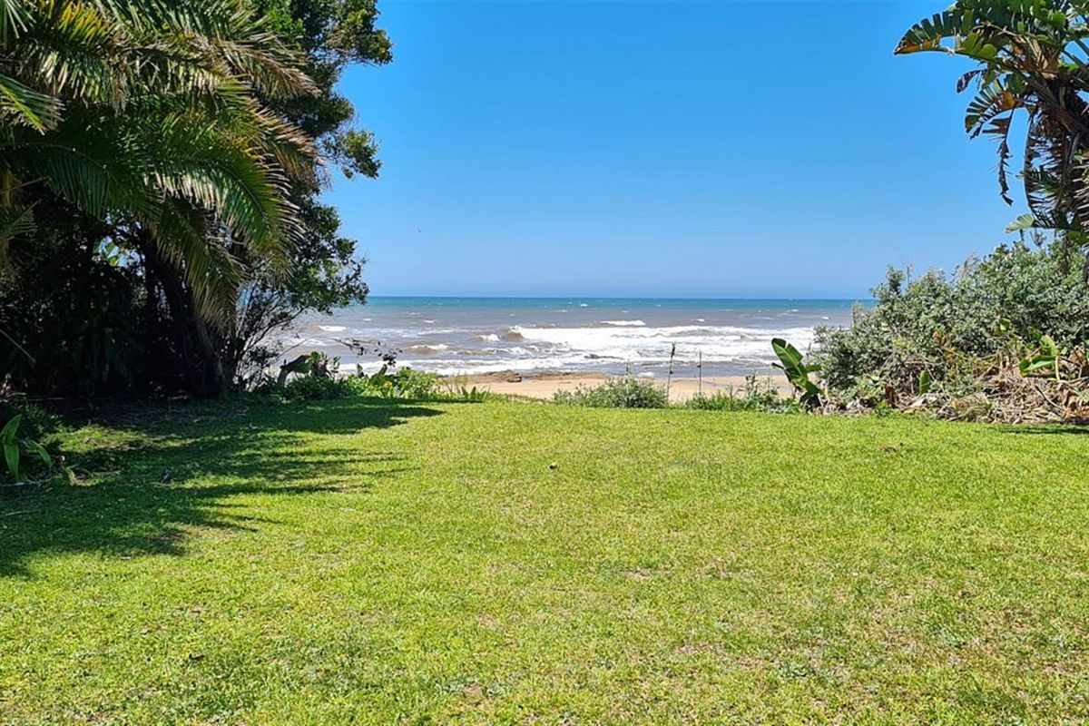 Executive, Luxury 3 Bedroom Beachfront Apartment - Photo 2