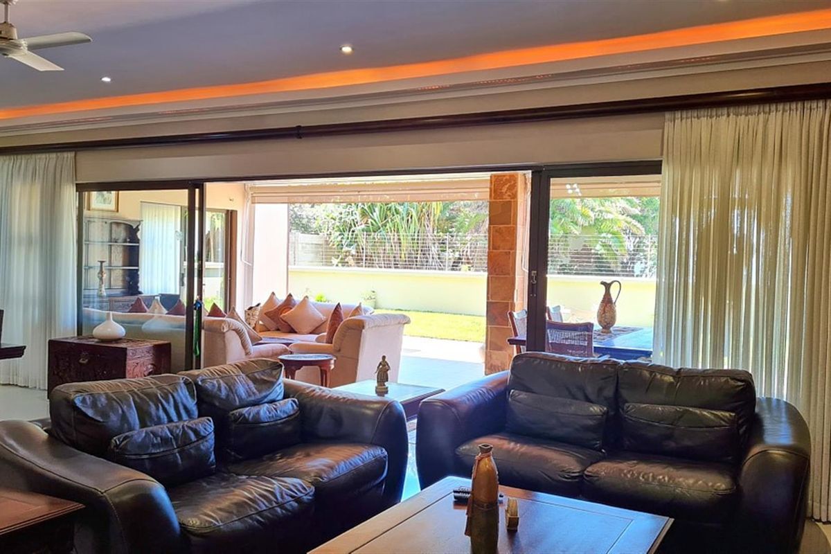 Executive, Luxury 3 Bedroom Beachfront Apartment - Photo 5