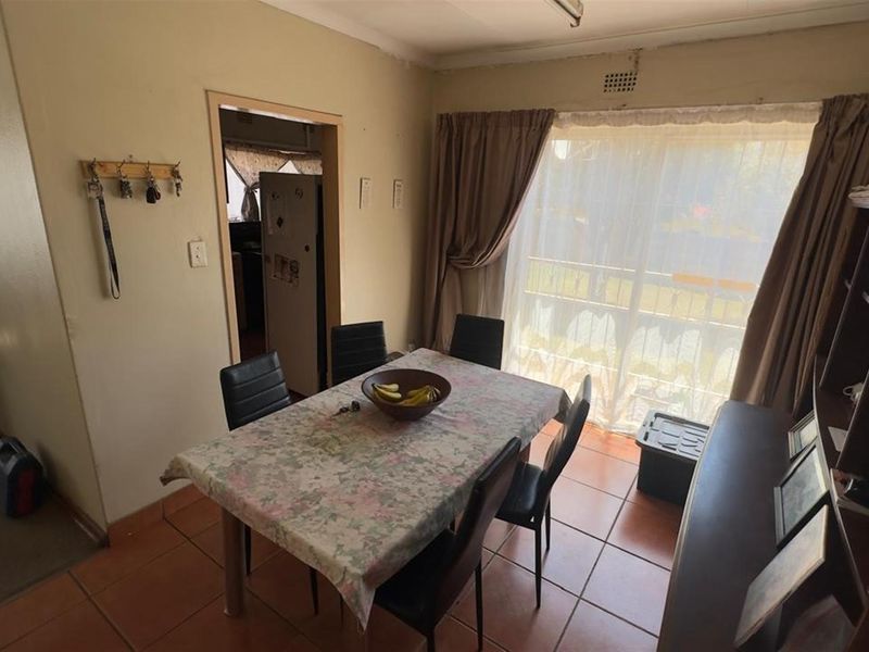 House For Sale in Blancheville, Witbank - Photo 6