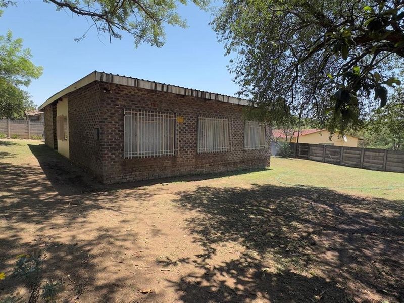 House For Sale in Blancheville, Witbank - Photo 2