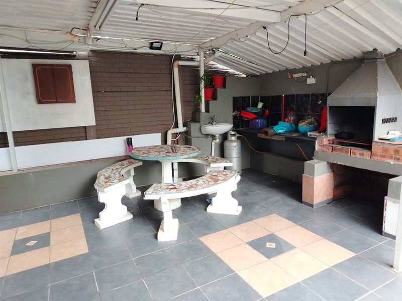 3 Bedroom Freestanding House for Sale in Brookdale, Phoenix, KwaZulu Natal - Photo 2