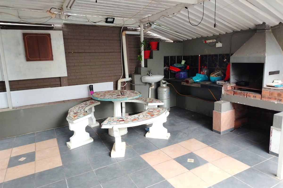 3 Bedroom Freestanding House for Sale in Brookdale, Phoenix, KwaZulu Natal - Photo 2