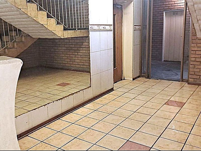 2 BED Apartment For Sale in Sunnyside, Pretoria - Photo 5