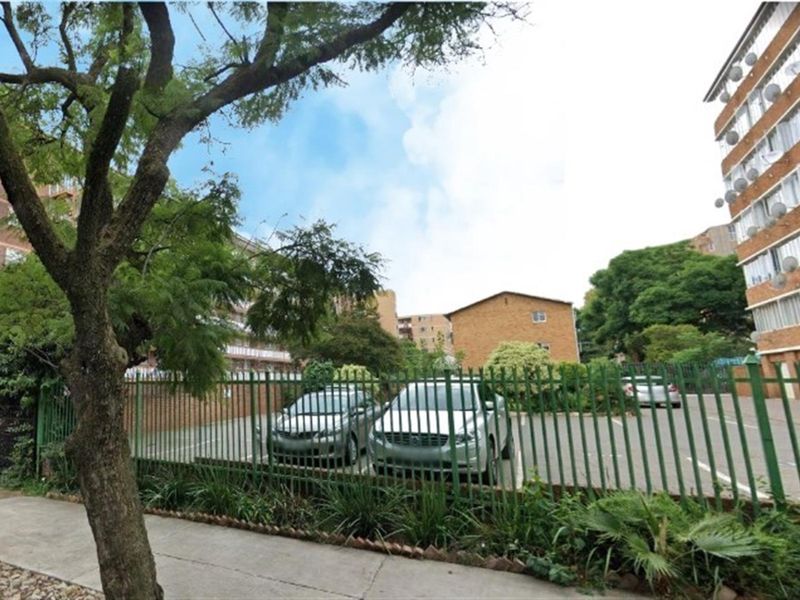 2 BED Apartment For Sale in Sunnyside, Pretoria - Photo 3