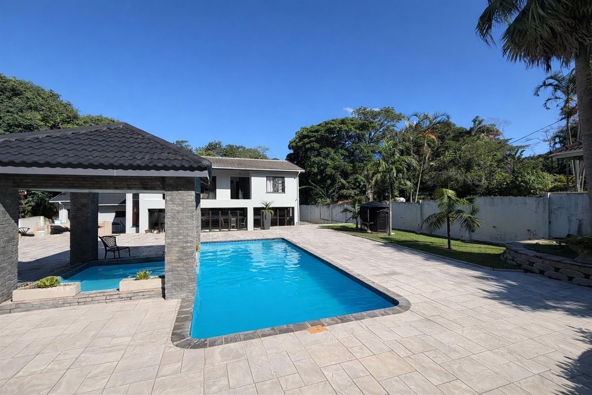 House For Sale in Umtentweni, Port Shepstone, KwaZulu Natal - Photo 2