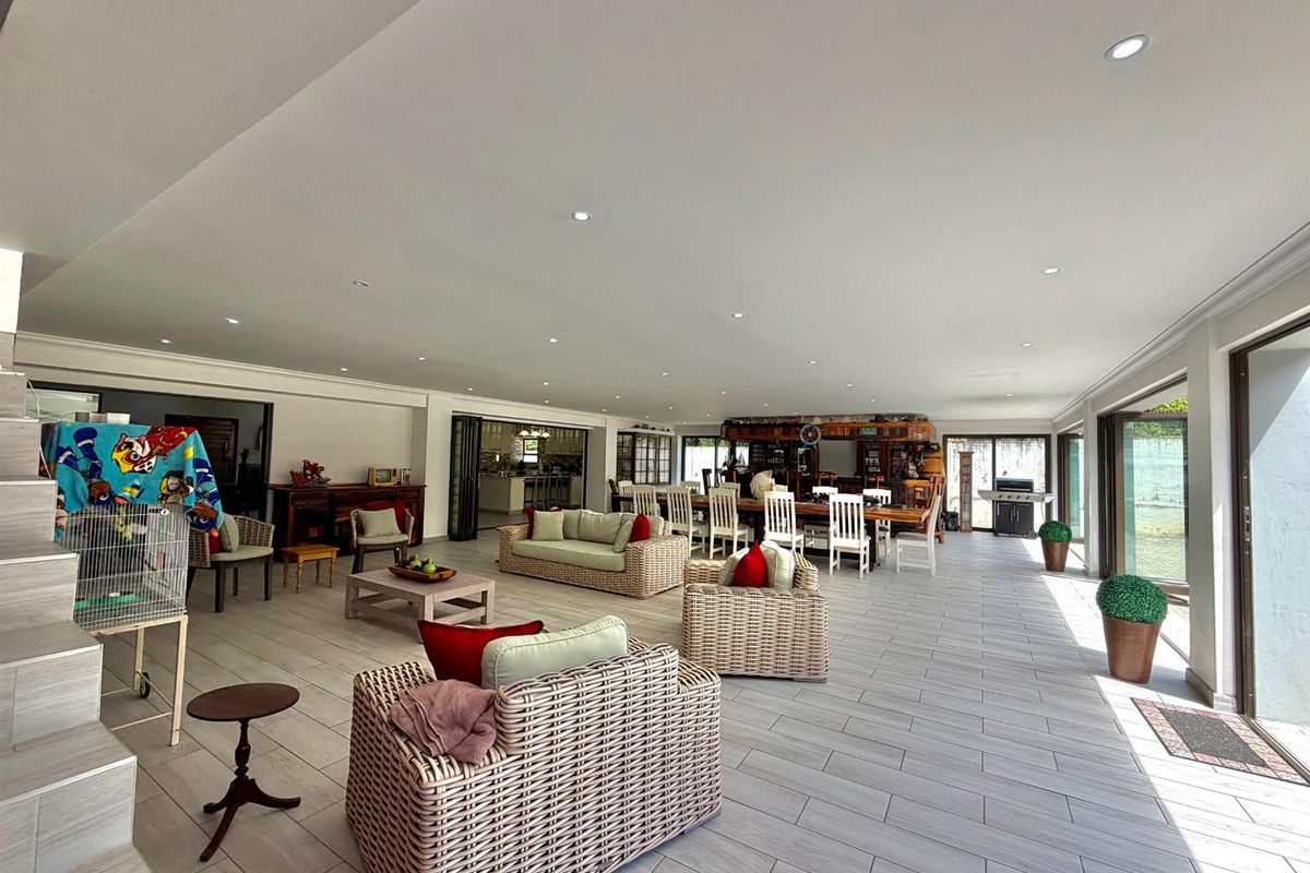 House For Sale in Umtentweni, Port Shepstone, KwaZulu Natal - Photo 4