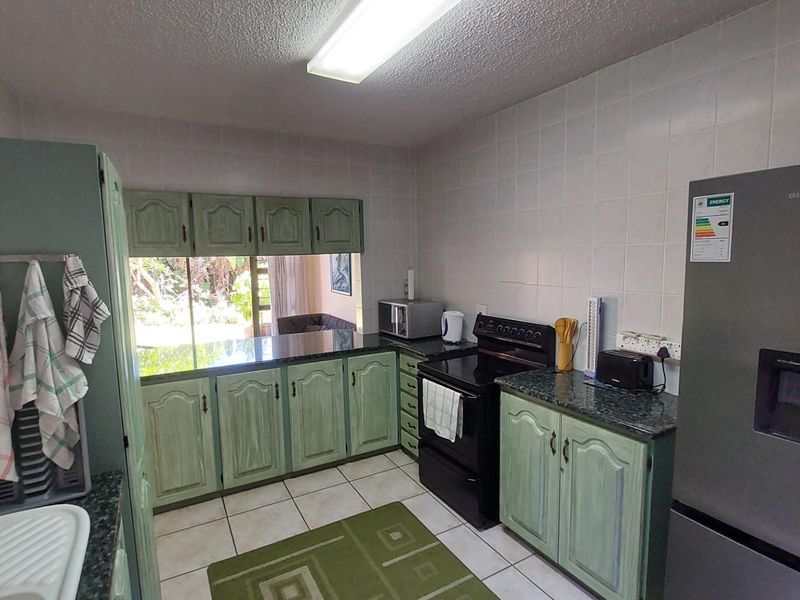 Duplex Apartment For Sale in Shelly Beach, KwaZulu Natal - Photo 8