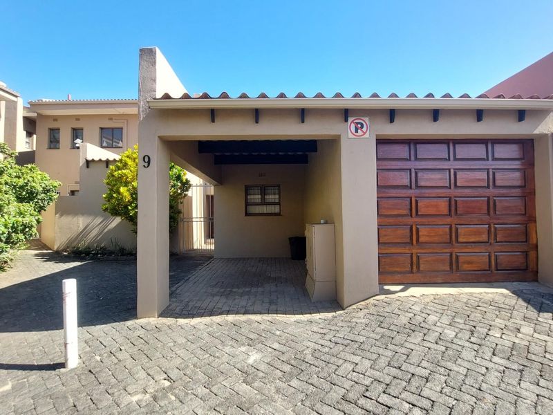 Duplex Apartment For Sale in Shelly Beach, KwaZulu Natal - Photo 2