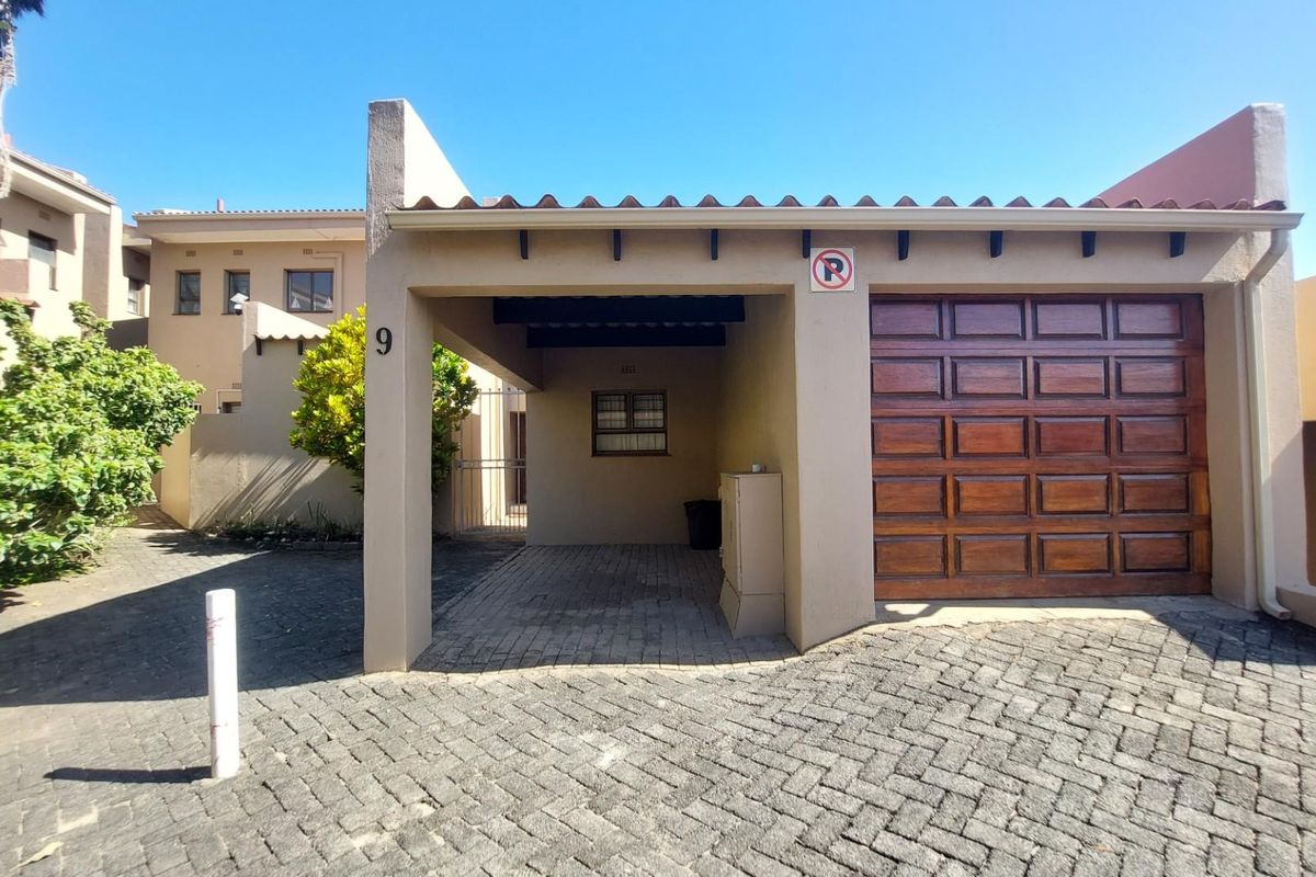 Duplex Apartment For Sale in Shelly Beach, KwaZulu Natal - Photo 2