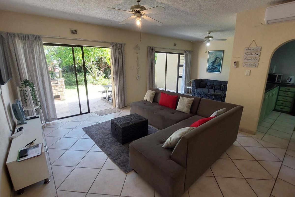 Duplex Apartment For Sale in Shelly Beach, KwaZulu Natal - Photo 3
