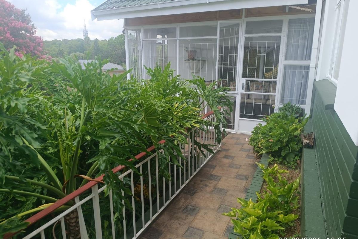 House with Flatlet For Sale in Freemanville Klerksdorp North West - Photo 3