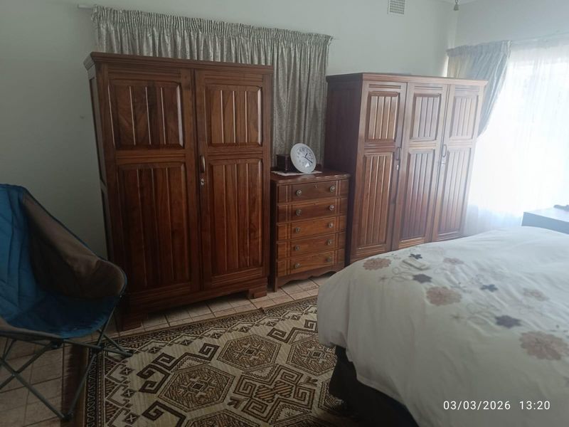 House with Flatlet For Sale in Freemanville Klerksdorp North West - Photo 7