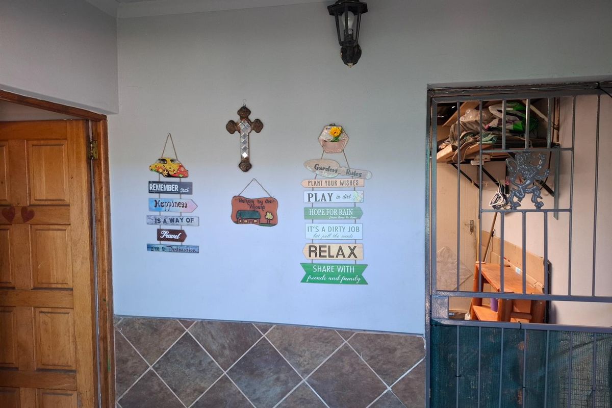 Bargain Time - Exceptional Value in a Quiet Neighbourhood - Photo 5