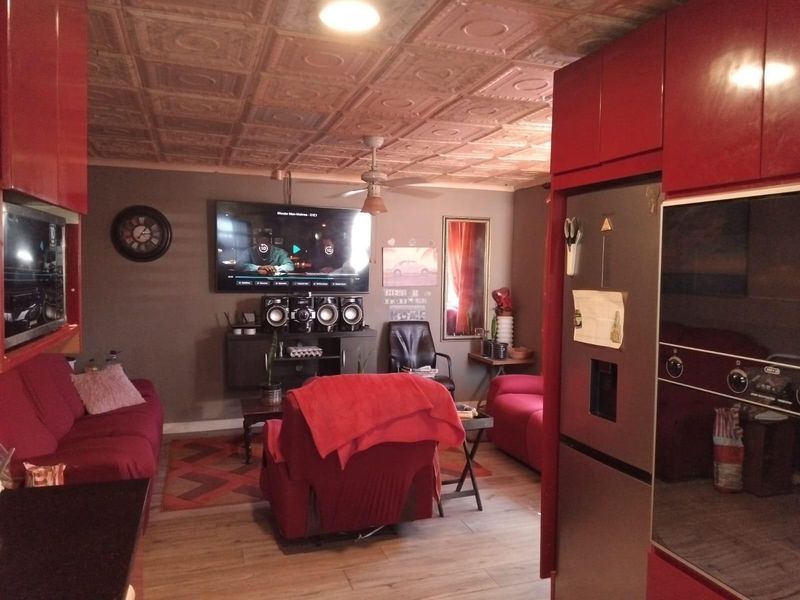 4 Bedroom House For Sale in Strandfontein Village - Photo 3