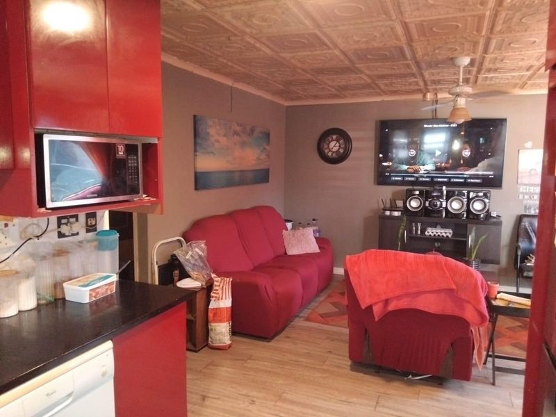 4 Bedroom House For Sale in Strandfontein Village - Photo 4