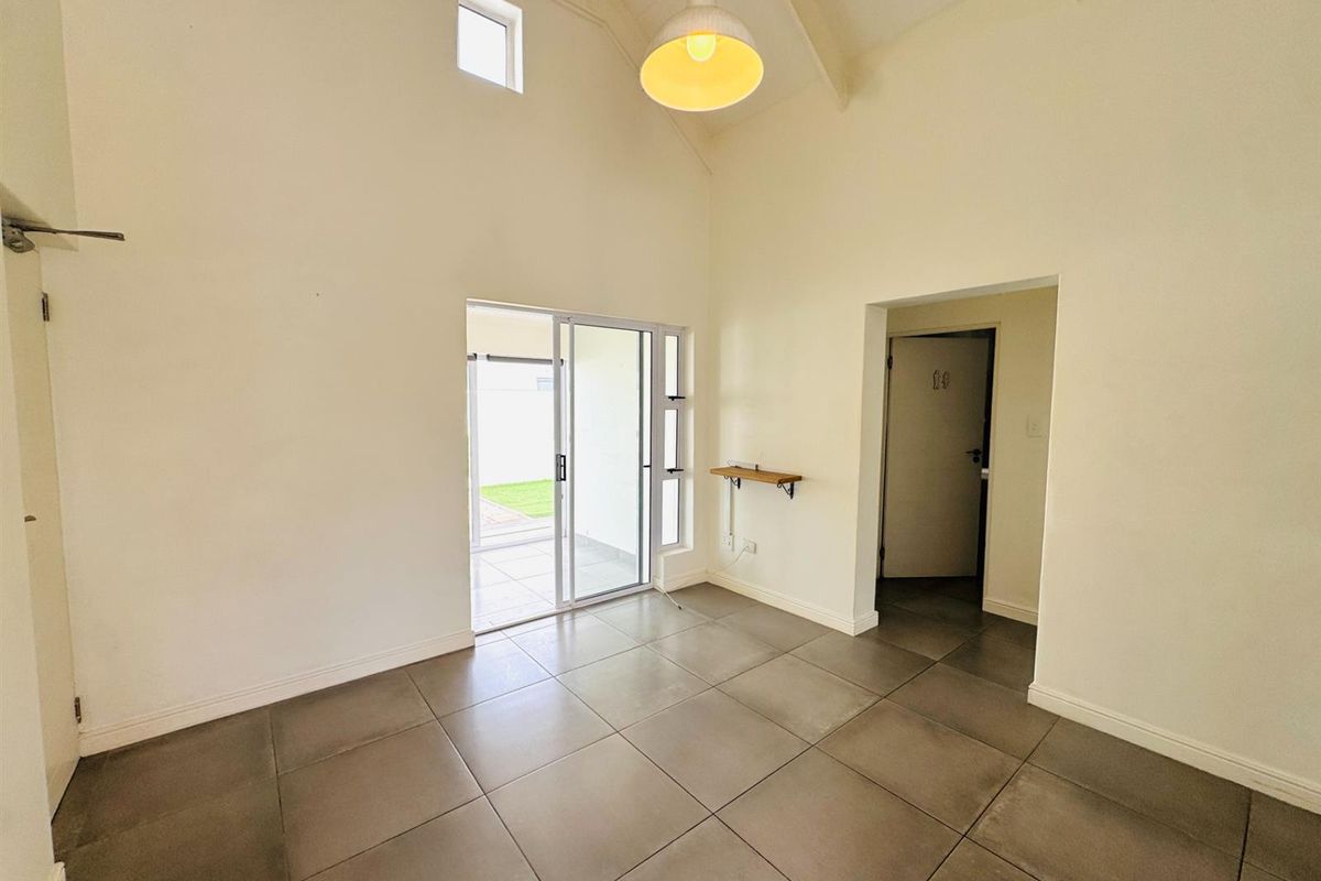 House For Sale in Laguna Hills, Laguna, Langebaan - Photo 3