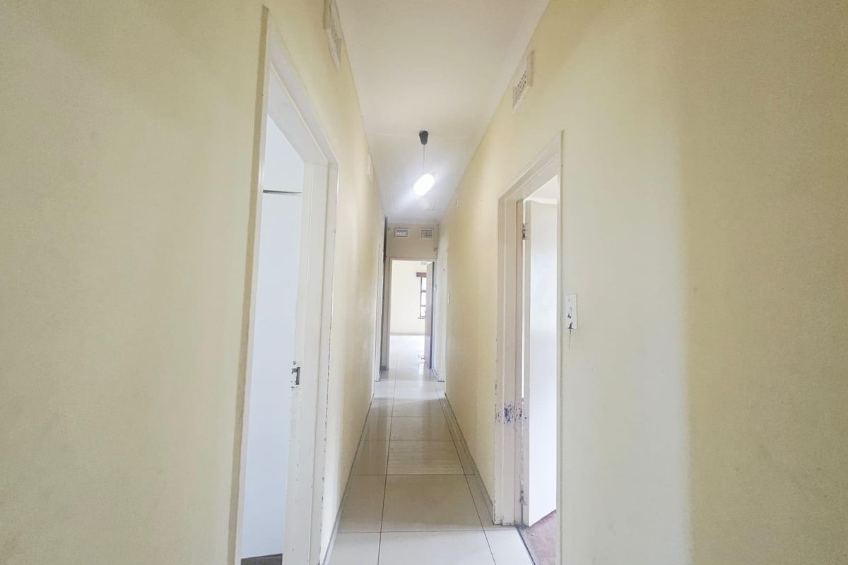 House For Sale in Yellowwood Park, Durban, KwaZulu Natal - Photo 5