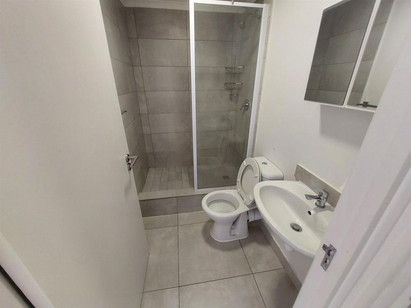 2 bed 2 bath ground floor Apartment For Sale in Hayfields - Photo 6