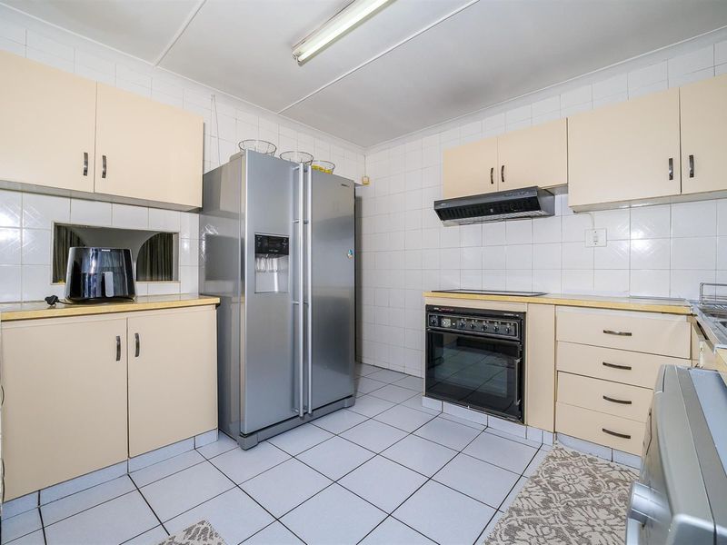 House For Sale in Avoca, Durban, KwaZulu Natal - Photo 3