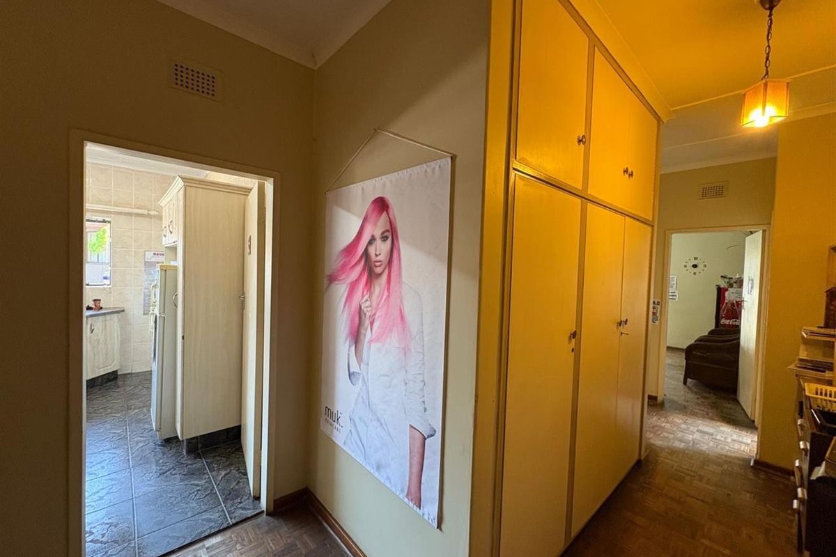 Prime Commercial Property for Sale Near Newcastle Mall - Photo 2