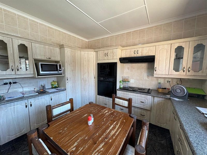 Prime Commercial Property for Sale Near Newcastle Mall - Photo 6