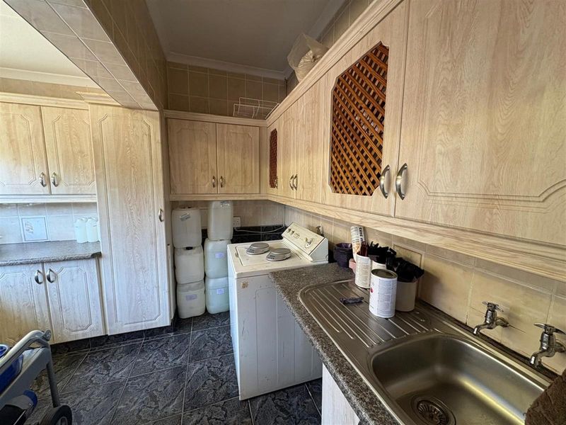 Prime Commercial Property for Sale Near Newcastle Mall - Photo 9