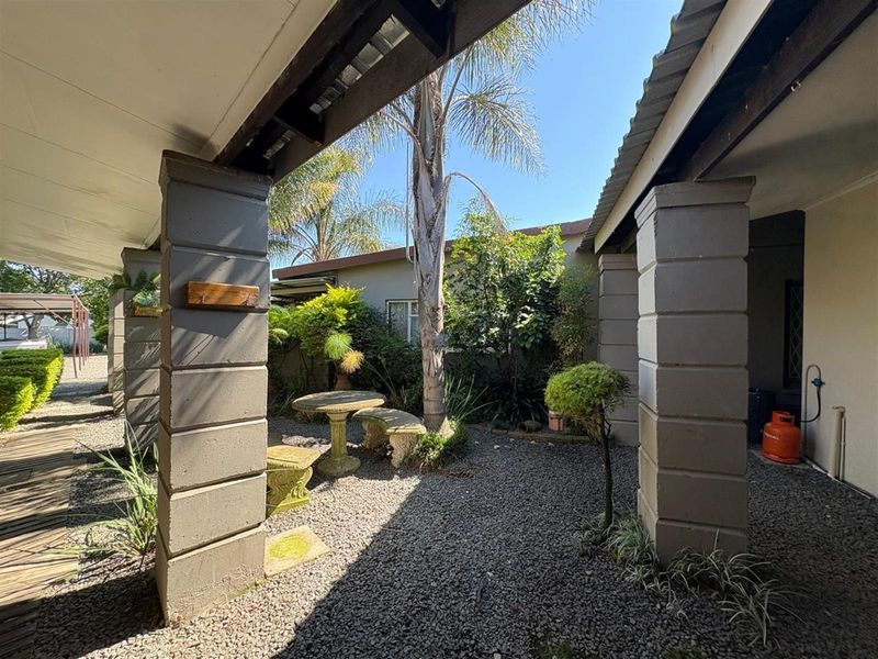 Prime Property for Sale Near Newcastle Mall - Photo 1