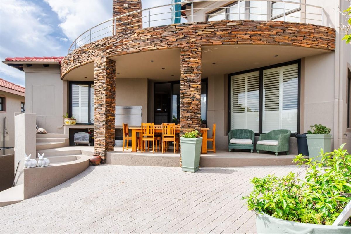 3 Bedroom house for sale in Avonddans Estate - Photo 4