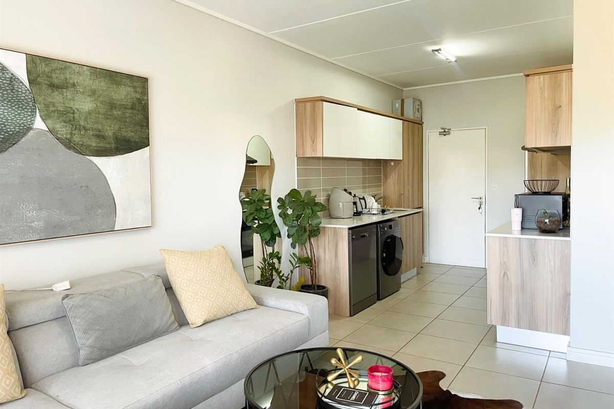 1 Bedroom Apartment For Sale in Linbro Park, Sandton - Photo 2