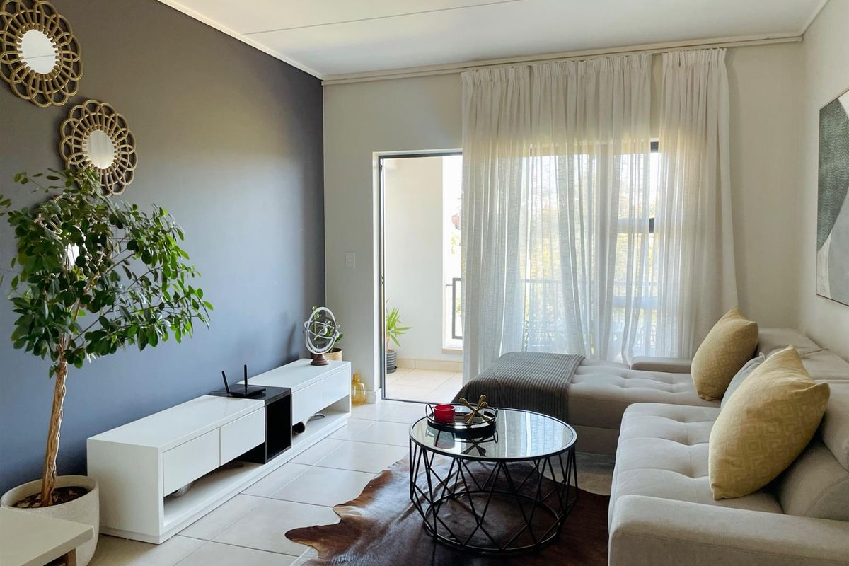 1 Bedroom Apartment For Sale in Linbro Park, Sandton - Photo 3