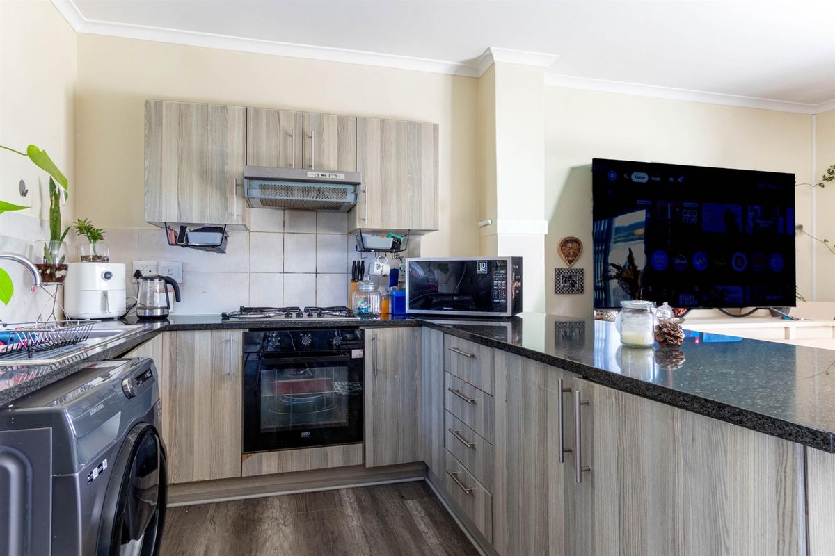 Duet For Sale in Nuutgevonden, Cloetesville, Stellenbosch - Photo 2