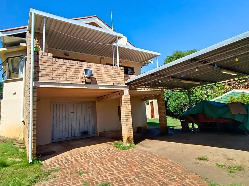 House for sale in Vincent, East London - Photo 2