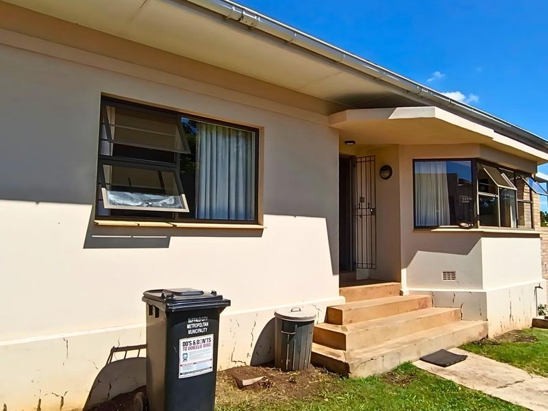 House for sale in Vincent, East London - Photo 1