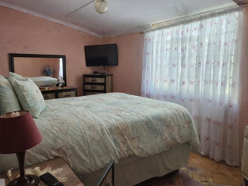 House For Sale in New Macassar Village - Photo 6