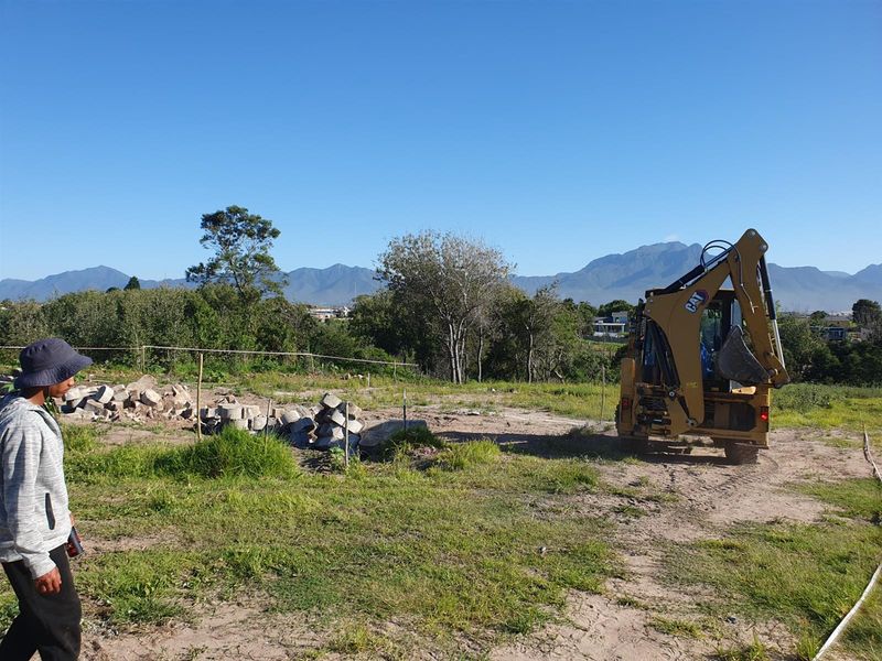 New development, buy off plan and save. - Photo 3