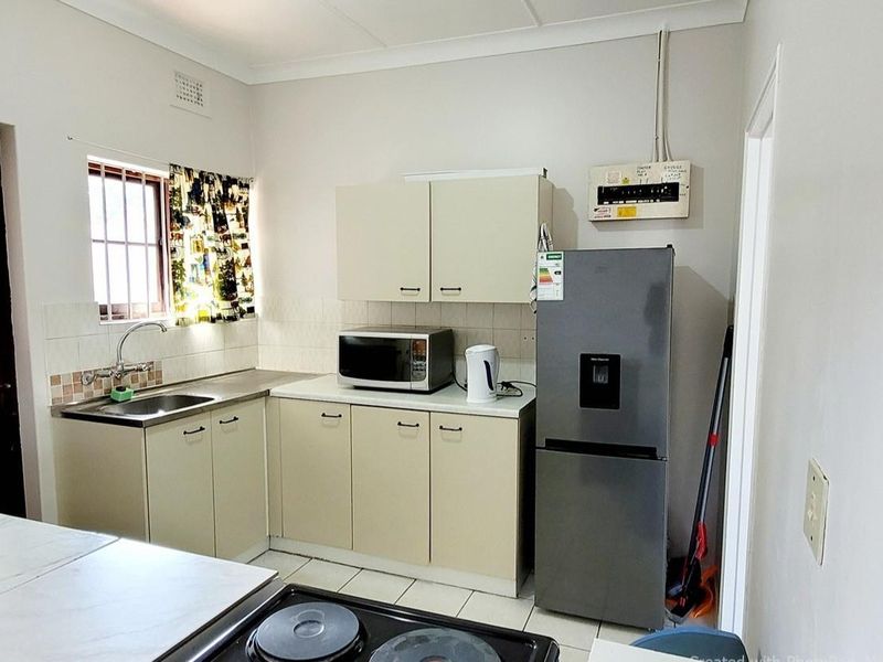 House For Sale in Manaba Beach, Margate, KwaZulu Natal - Photo 2