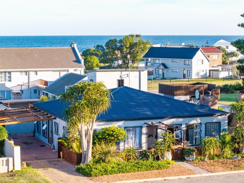 House With Flat For Sale Gouritsmond - Photo 2