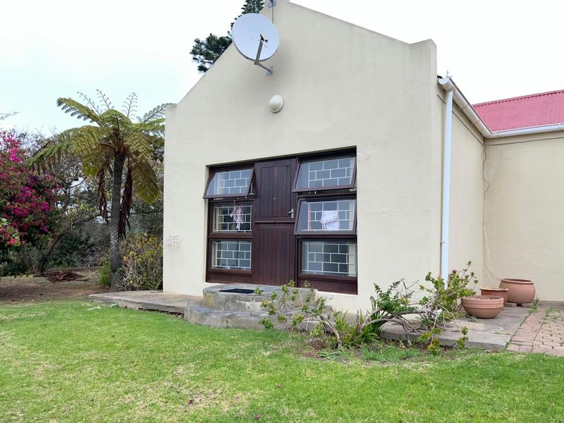 8-Hectare Coastal Property with Panoramic Views - Groot Brakrivier Rural - Photo 2