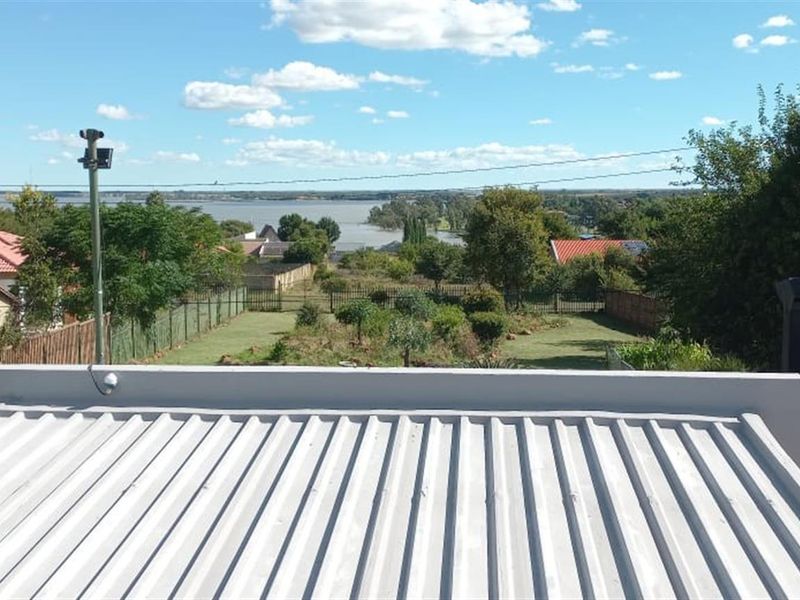 VAALDAM LIFESTYLE WITH BEAUTIFUL VIEWS AND SPACE FOR EVERYONE - Photo 6