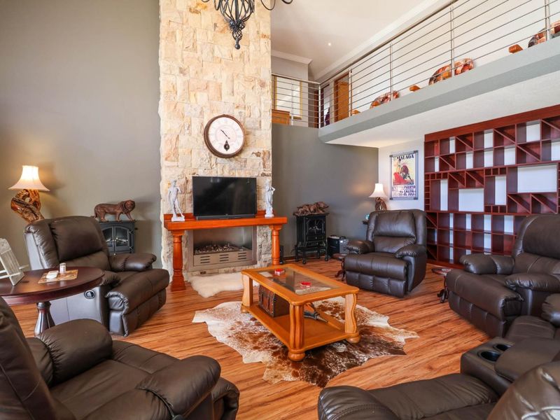 Exceptional Family Residence with Panoramic Valley and River Views - Photo 5