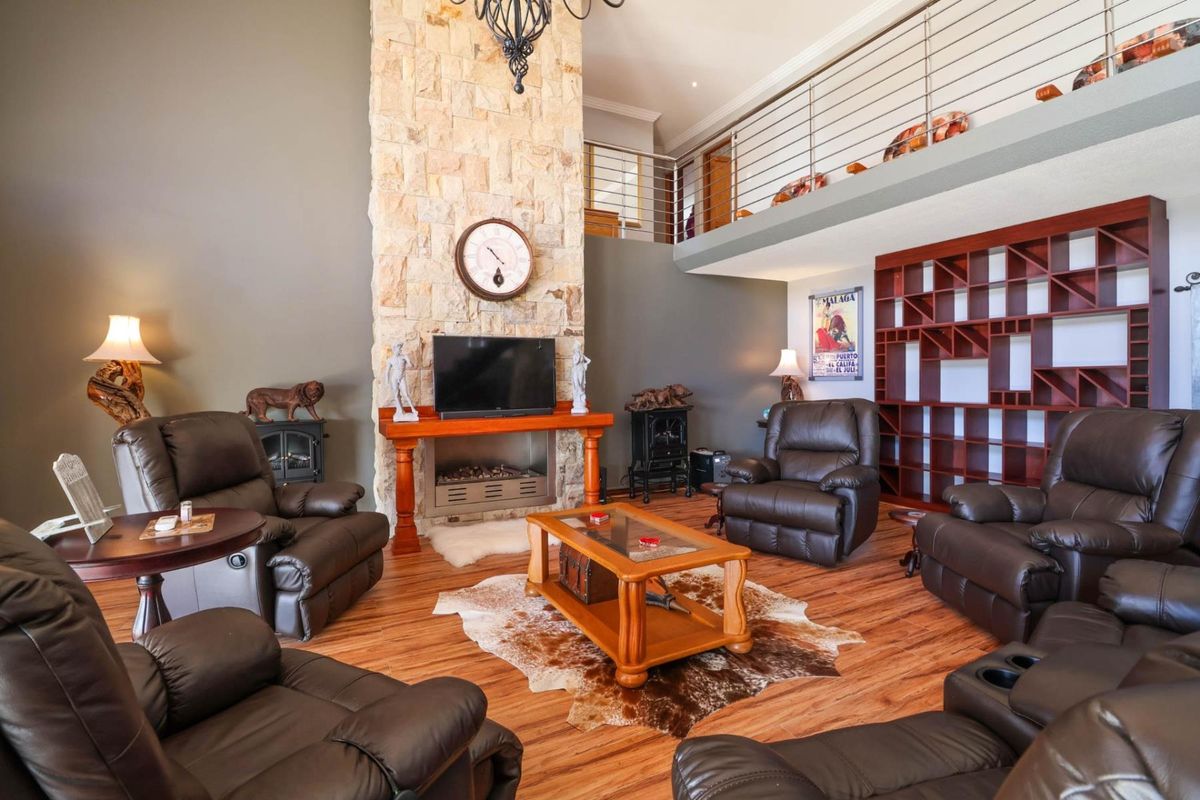 Exceptional Family Residence with Panoramic Valley and River Views - Photo 5