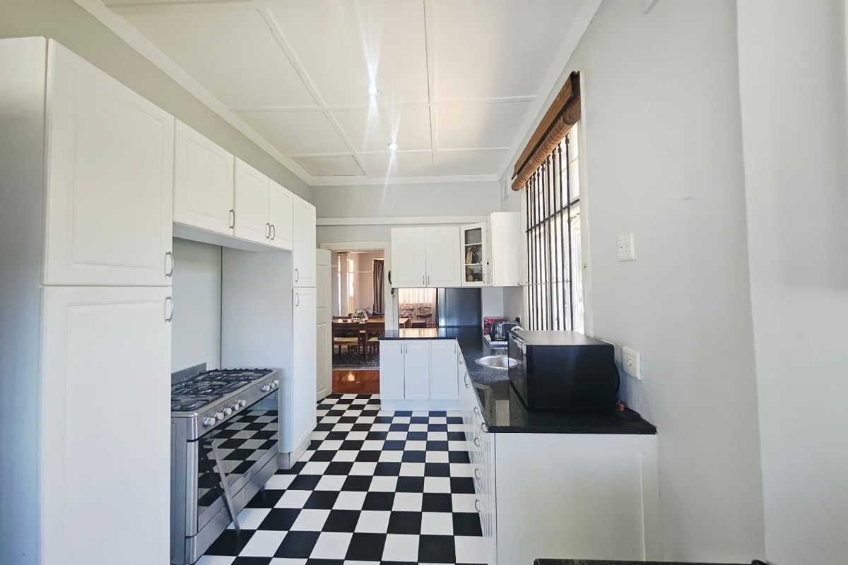 Your Dream Family Home Awaits 3 Bedrooms In Glenwood - Photo 3