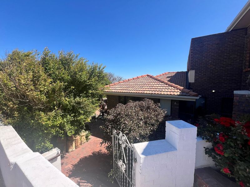 Luxury Ocean View Home for Sale in Yzerfontein Spectacular West Coast Living - Photo 3