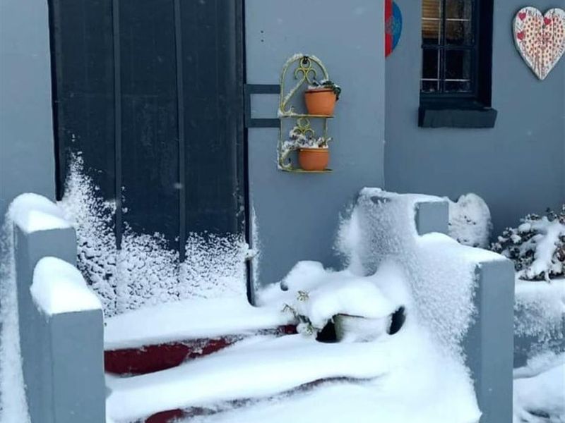 House for Sale in Sutherland with 2 flats ideal for Airbnb rentals - Photo 3