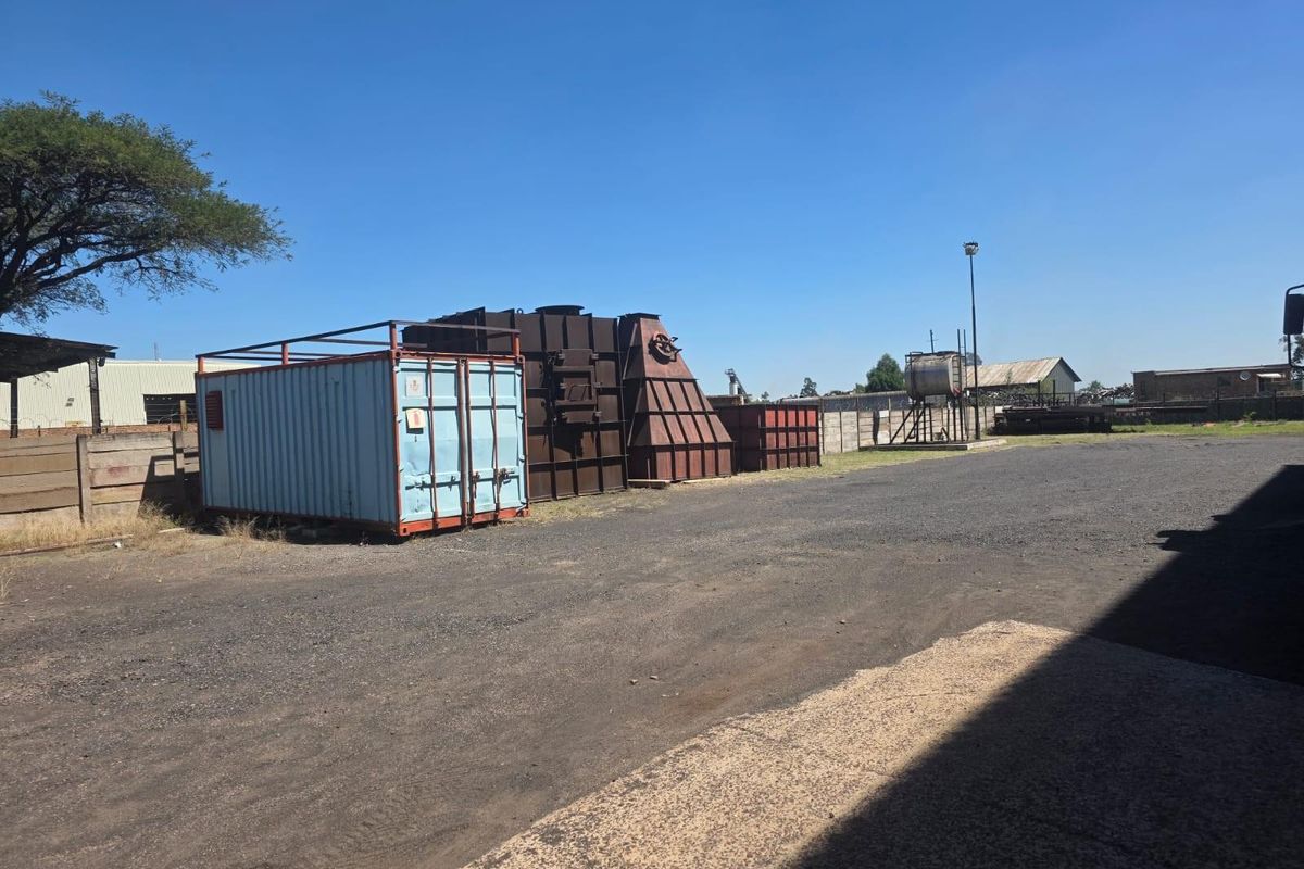 Industrial Property For Sale in Ferrobank, Witbank - Photo 2