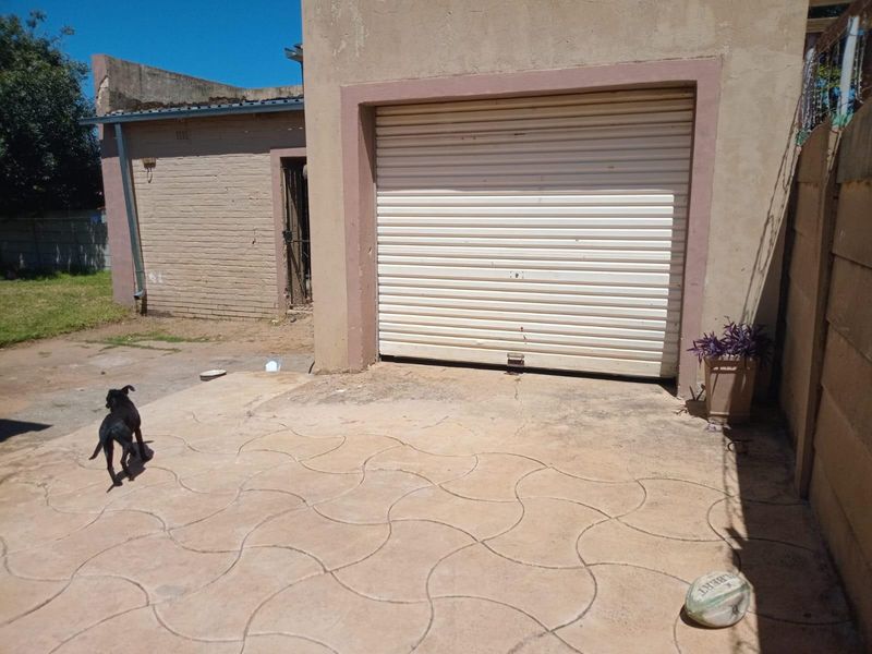 House For Sale in Westonaria - Photo 5