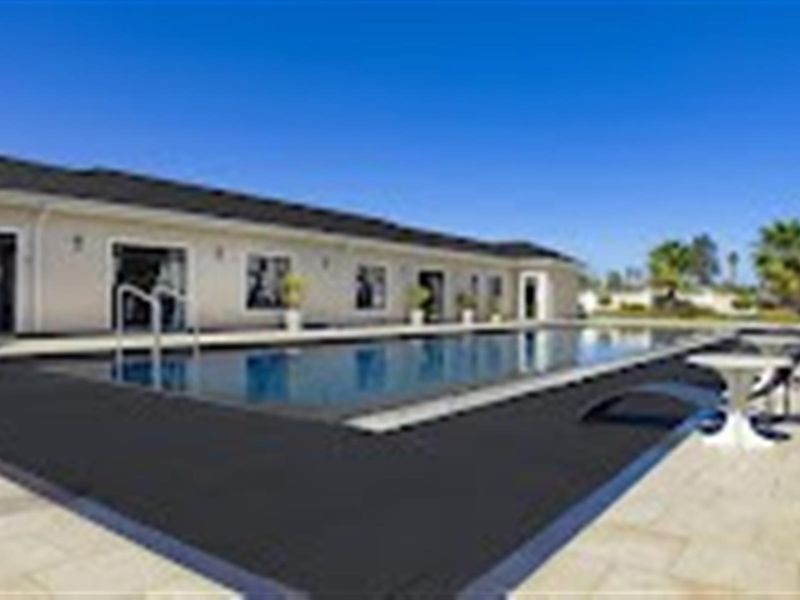 Ground Floor,3 Bed,2 Bath Apartment To Rent in Fourways, Sandton - Photo 2